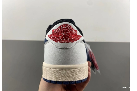 52 TRAVIS 1 JORDAN DM7866-713 RETRO SCOTT  DM7866-713 OG LOW SP  GoodFit 0531